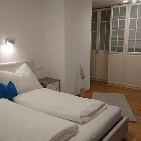 Hoamatl, Apartment Tux